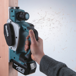 Makita DKP180Z  Strug do drewna 82mm 18V 0Ah body  04/25