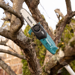 Makita DUA200Z01 Okrzesywarka, piła łańcuchowa na wysięgniku 20cm 18V 0Ah  11/25